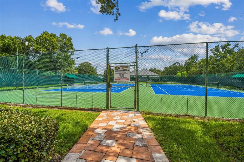 En Venta: $89,988 (1.21 acres)