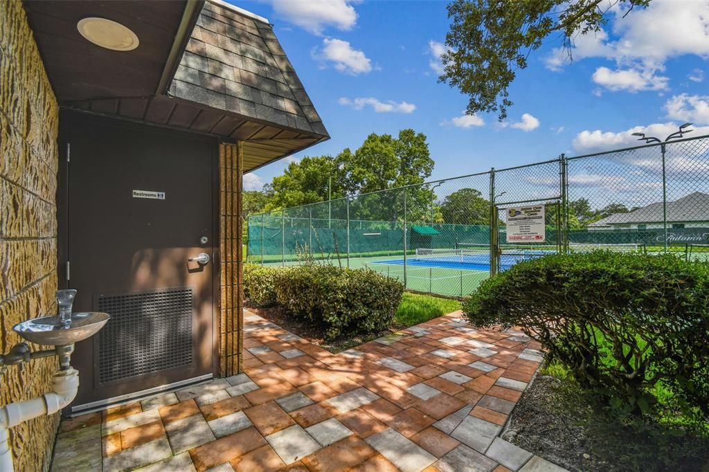 En Venta: $89,988 (1.21 acres)