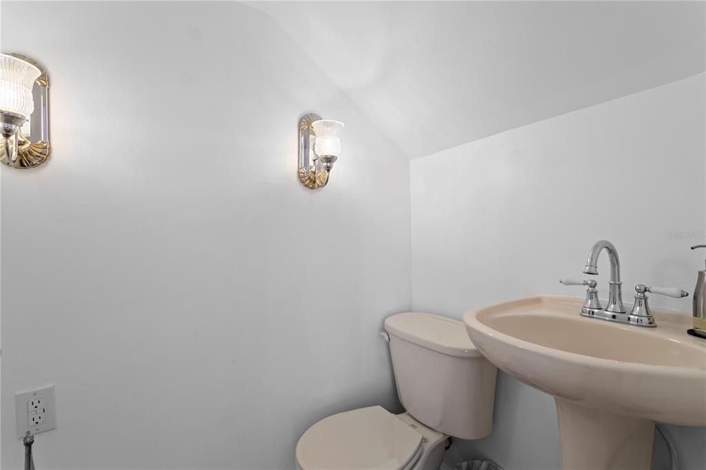 En Venta: $2,395,000 (4 camas, 3 baños, 3992 Pies cuadrados)