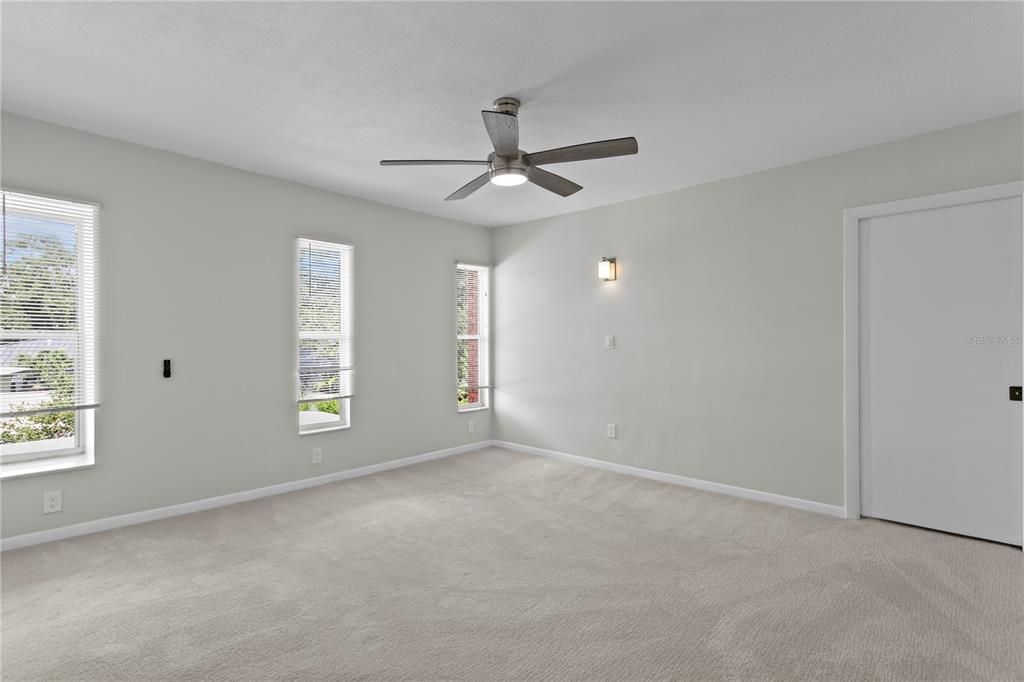 En Venta: $2,395,000 (4 camas, 3 baños, 3992 Pies cuadrados)