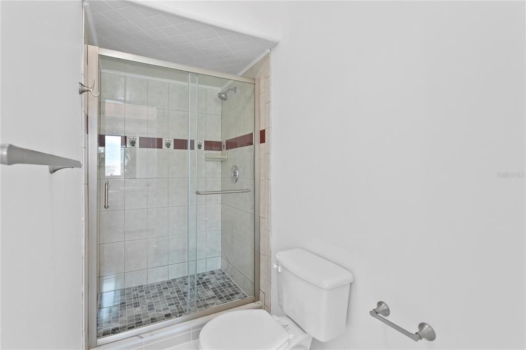 En Venta: $2,395,000 (4 camas, 3 baños, 3992 Pies cuadrados)