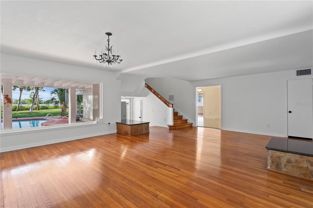 En Venta: $2,395,000 (4 camas, 3 baños, 3992 Pies cuadrados)