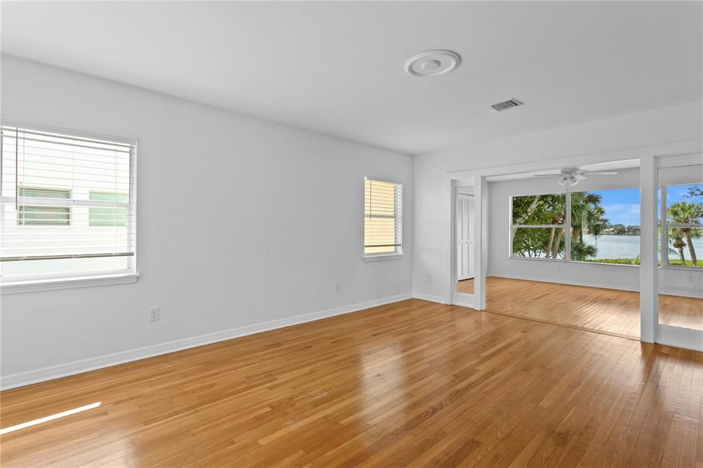 En Venta: $2,395,000 (4 camas, 3 baños, 3992 Pies cuadrados)