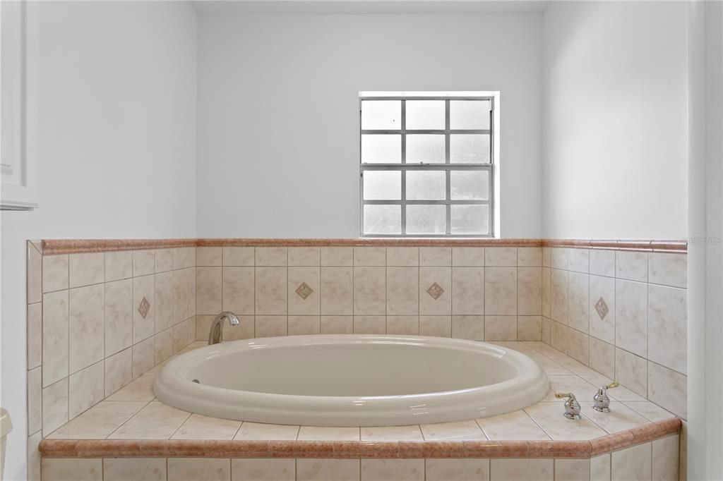 En Venta: $2,395,000 (4 camas, 3 baños, 3992 Pies cuadrados)