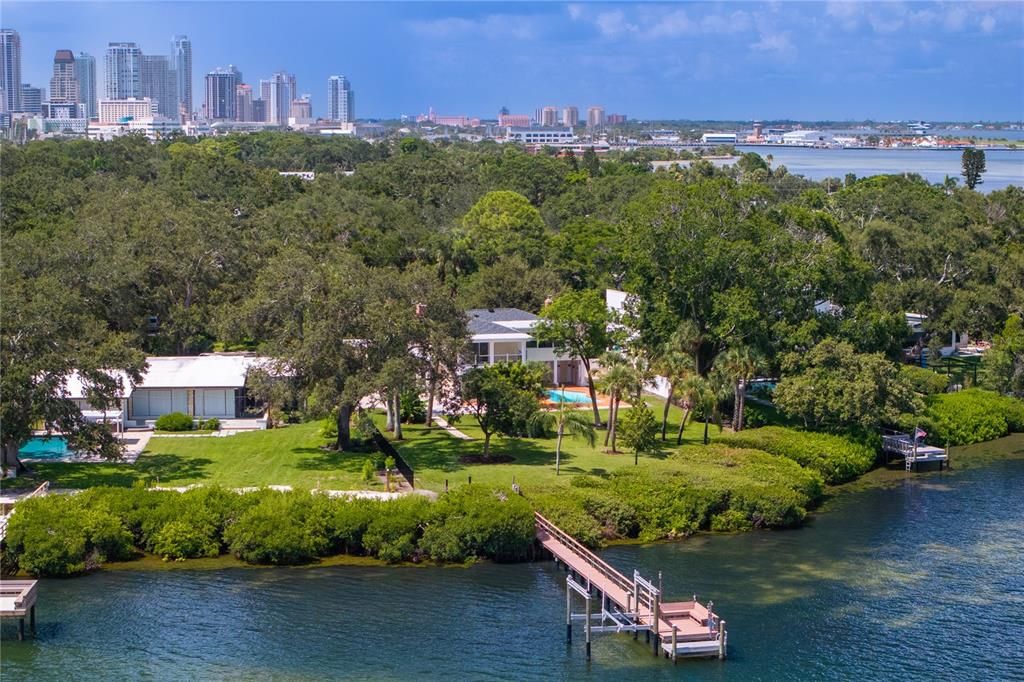 En Venta: $2,395,000 (4 camas, 3 baños, 3992 Pies cuadrados)