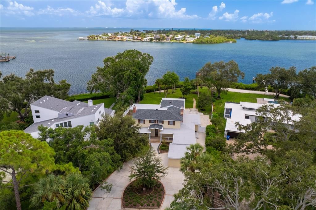 En Venta: $2,395,000 (4 camas, 3 baños, 3992 Pies cuadrados)