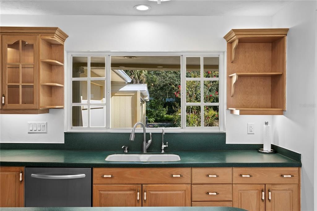 En Venta: $2,395,000 (4 camas, 3 baños, 3992 Pies cuadrados)