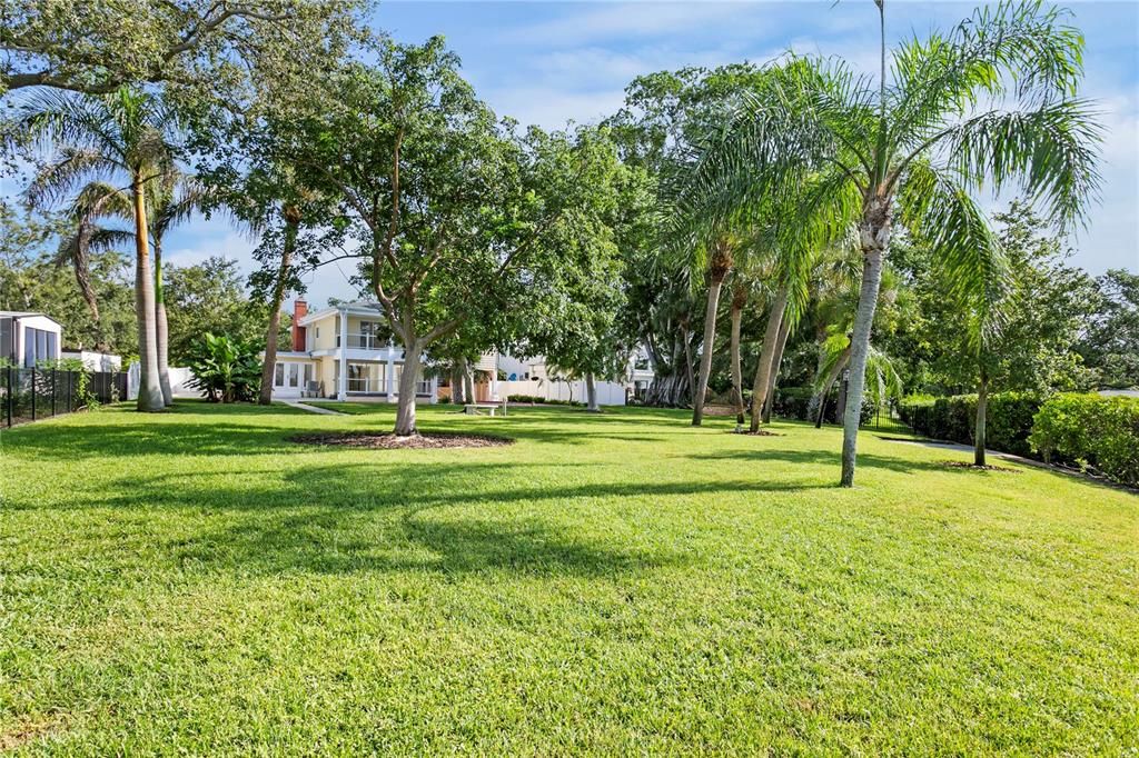 En Venta: $2,395,000 (4 camas, 3 baños, 3992 Pies cuadrados)