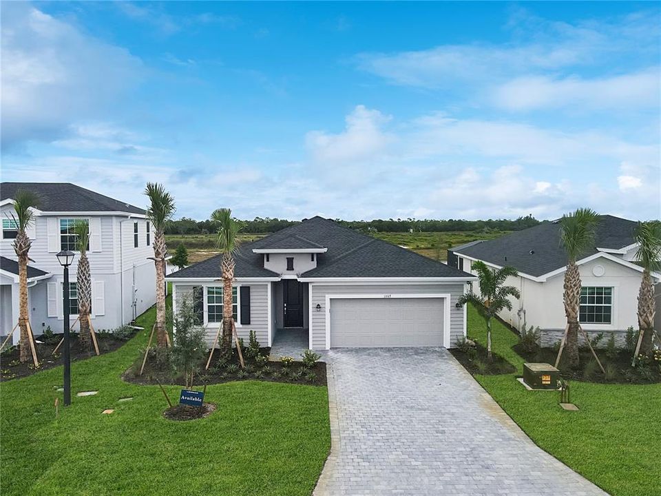 Active With Contract: $399,499 (3 beds, 2 baths, 2201 Square Feet)