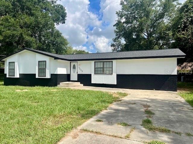 Recently Rented: $1,500 (3 beds, 2 baths, 1296 Square Feet)