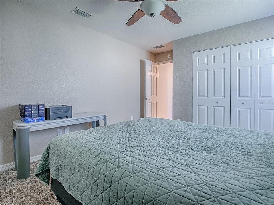 Activo con contrato: $299,900 (3 camas, 2 baños, 1856 Pies cuadrados)