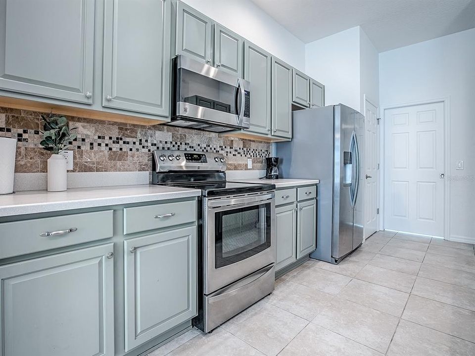 Activo con contrato: $299,900 (3 camas, 2 baños, 1856 Pies cuadrados)