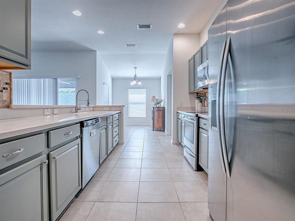 Activo con contrato: $299,900 (3 camas, 2 baños, 1856 Pies cuadrados)