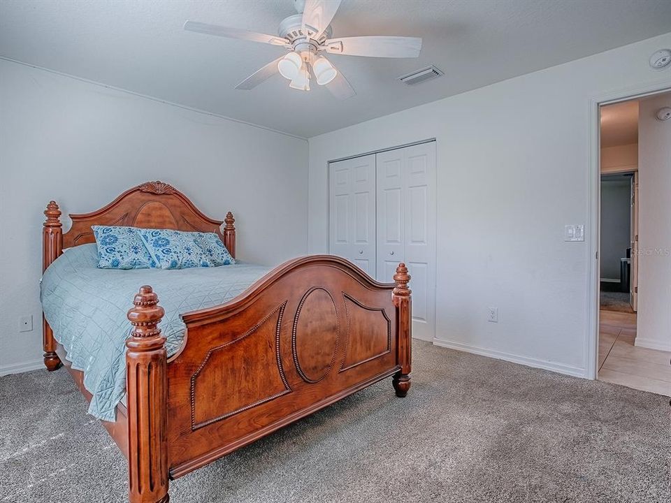 Activo con contrato: $299,900 (3 camas, 2 baños, 1856 Pies cuadrados)