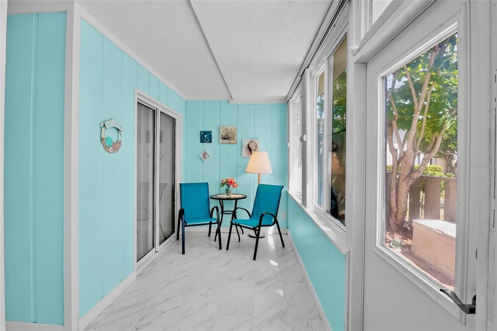 For Sale: $620,000 (2 beds, 2 baths, 1066 Square Feet)