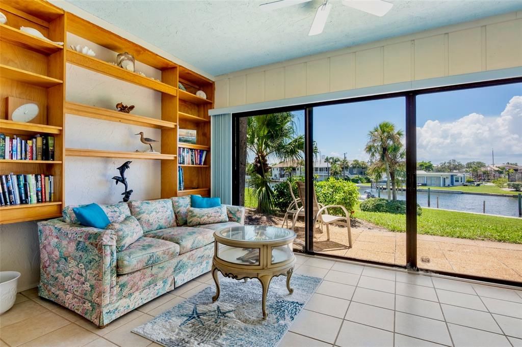 For Sale: $620,000 (2 beds, 2 baths, 1066 Square Feet)