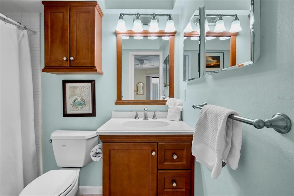 For Sale: $620,000 (2 beds, 2 baths, 1066 Square Feet)