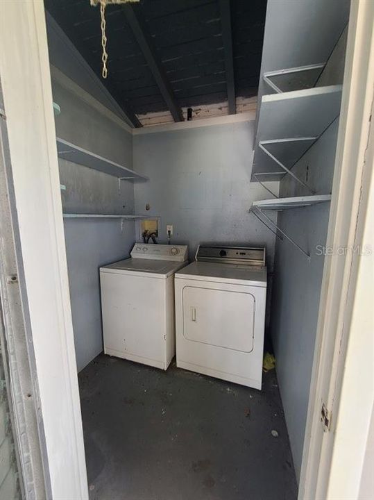 Под контрактом: $195,000 (2 спален, 2 ванн, 1128 Квадратных фут)