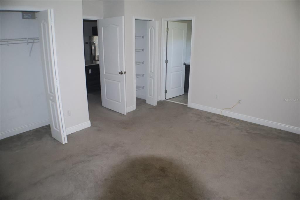 На продажу: $149,900 (2 спален, 2 ванн, 1464 Квадратных фут)