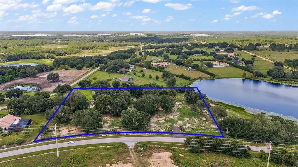 En Venta: $425,000 (5.70 acres)