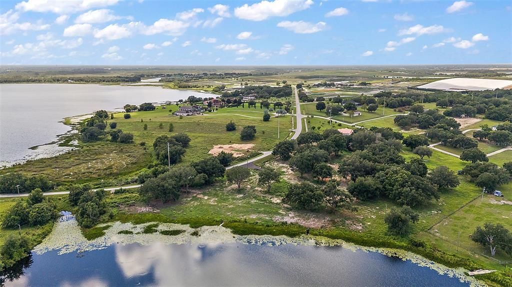 En Venta: $425,000 (5.70 acres)