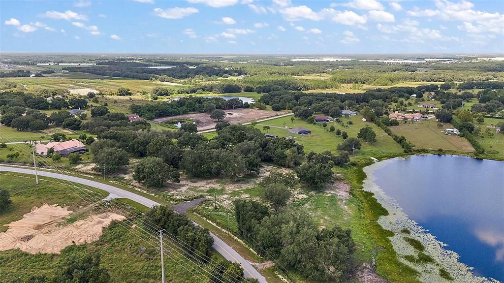 En Venta: $425,000 (5.70 acres)