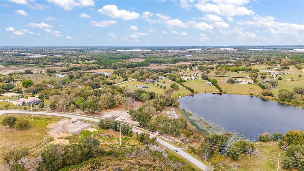 En Venta: $425,000 (5.70 acres)