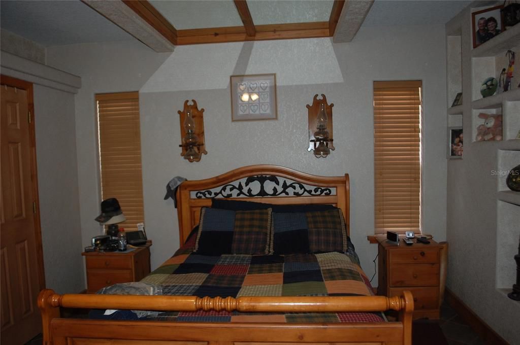 For Sale: $800,000 (0 beds, 0 baths, 2268 Square Feet)