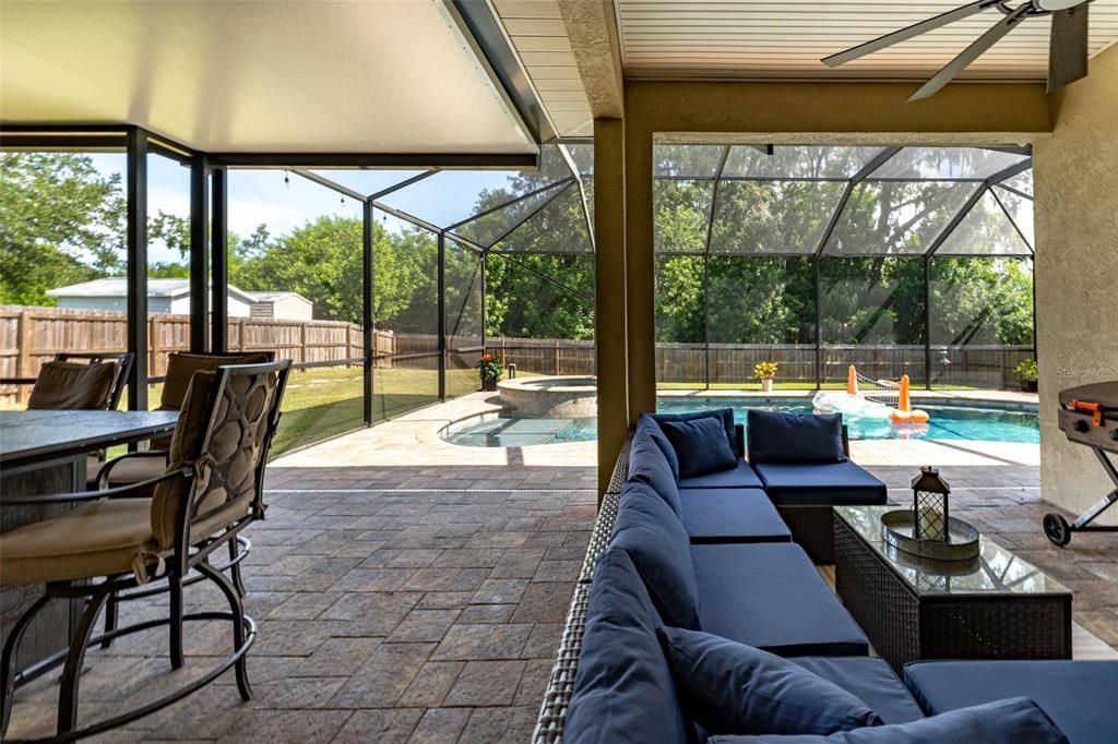 На продажу: $587,900 (4 спален, 3 ванн, 2125 Квадратных фут)