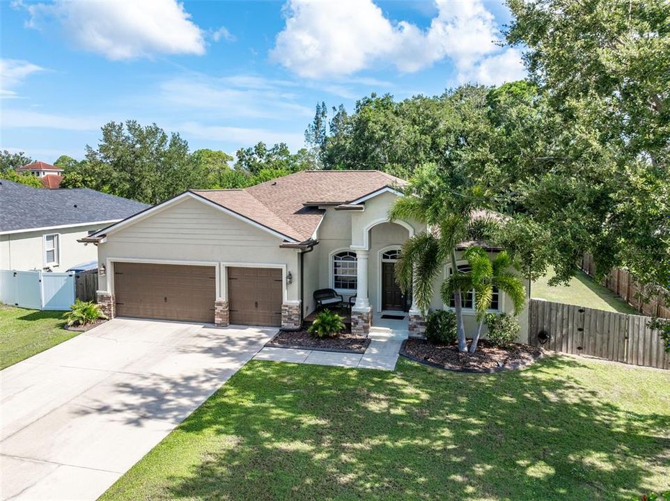 На продажу: $587,900 (4 спален, 3 ванн, 2125 Квадратных фут)