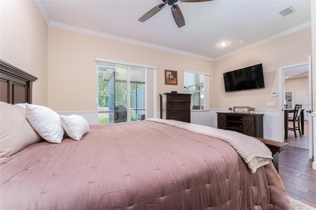 На продажу: $587,900 (4 спален, 3 ванн, 2125 Квадратных фут)