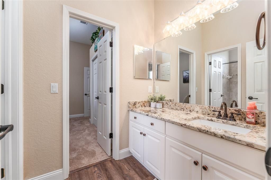 На продажу: $587,900 (4 спален, 3 ванн, 2125 Квадратных фут)