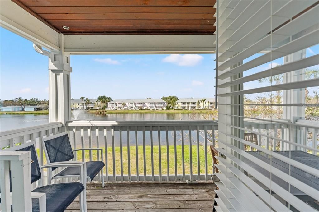 Active With Contract: $1,650 (1 beds, 1 baths, 561 Square Feet)