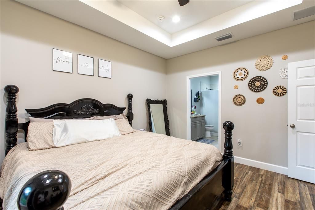 На продажу: $289,000 (3 спален, 2 ванн, 1546 Квадратных фут)