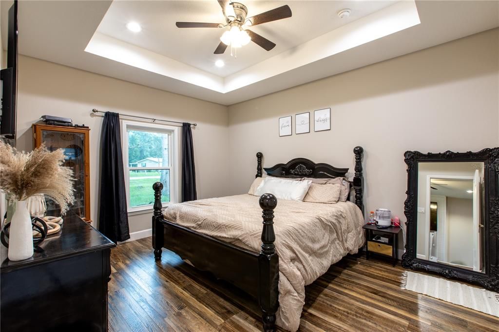 На продажу: $289,000 (3 спален, 2 ванн, 1546 Квадратных фут)