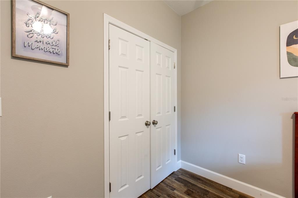 На продажу: $289,000 (3 спален, 2 ванн, 1546 Квадратных фут)