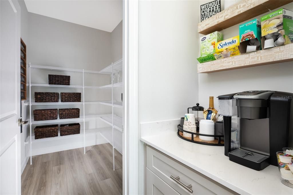 Active With Contract: $564,490 (5 beds, 4 baths, 3364 Square Feet)