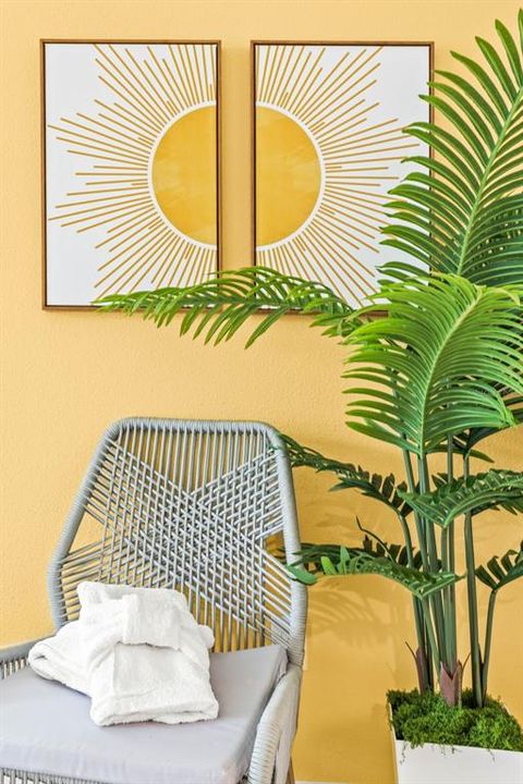 For Sale: $580,000 (5 beds, 4 baths, 2168 Square Feet)