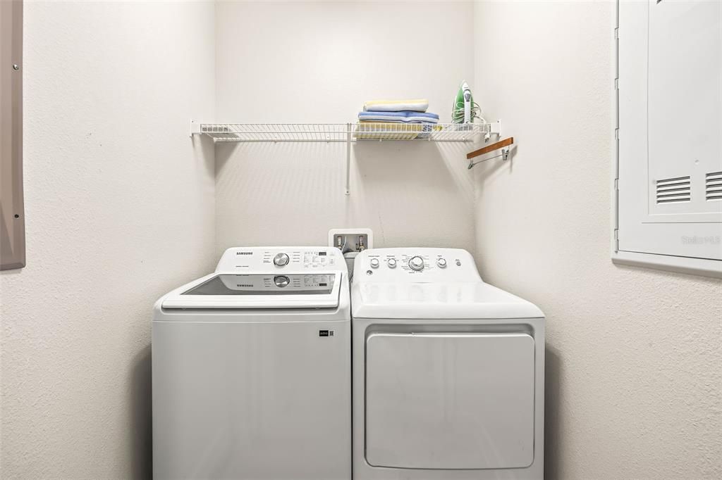 For Sale: $580,000 (5 beds, 4 baths, 2168 Square Feet)