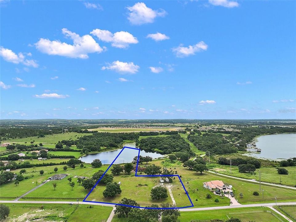 En Venta: $440,000 (5.00 acres)