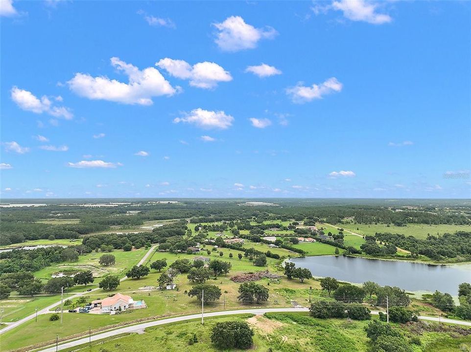 En Venta: $440,000 (5.00 acres)