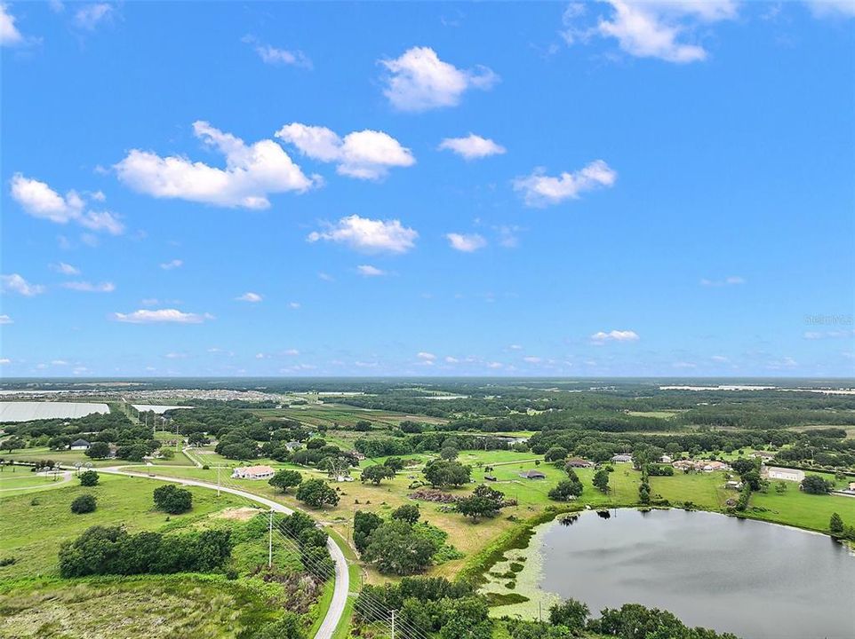 En Venta: $440,000 (5.00 acres)