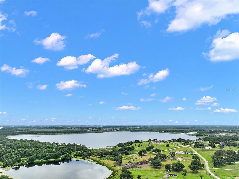 En Venta: $440,000 (5.00 acres)