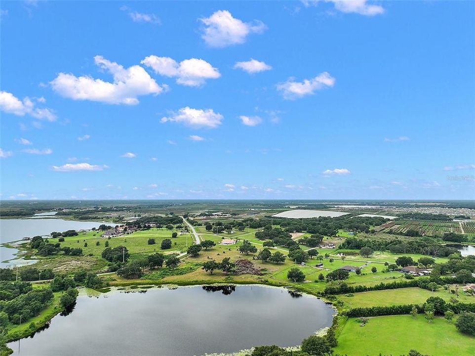 En Venta: $440,000 (5.00 acres)