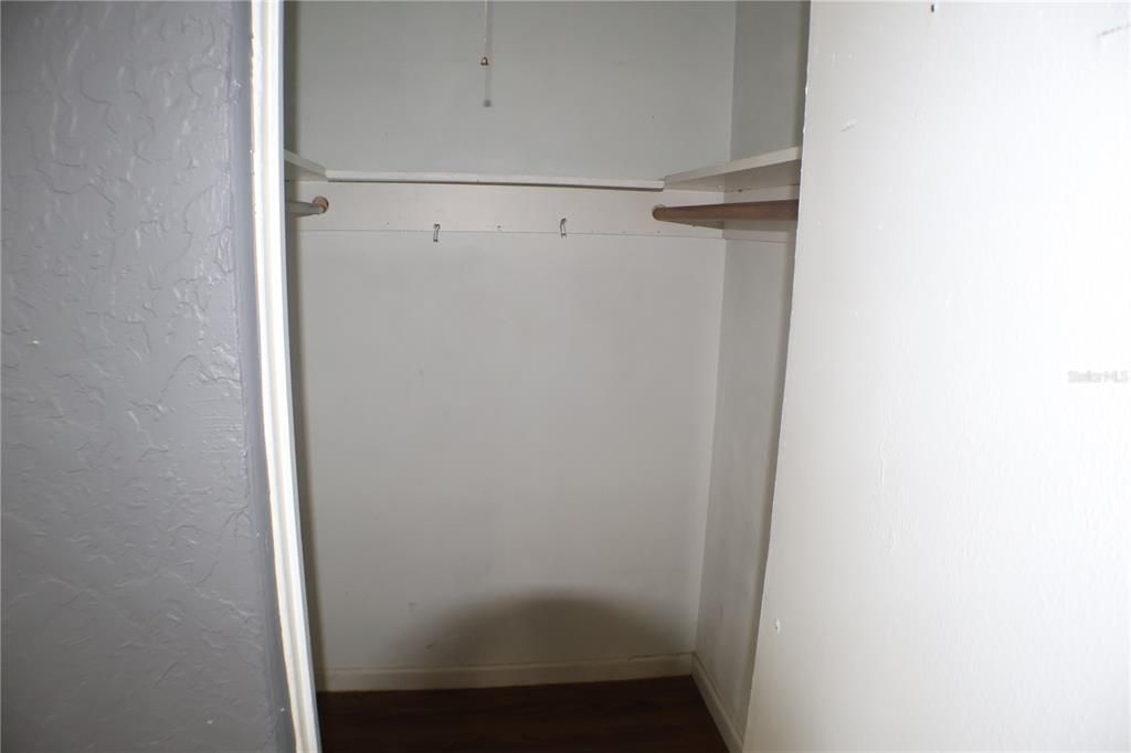 合同活跃: $199,000 (3 贝兹, 2 浴室, 1200 平方英尺)