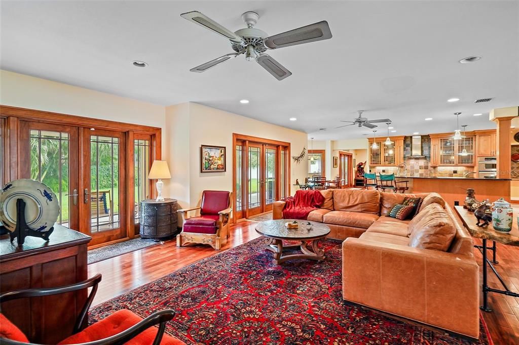 En Venta: $1,250,000 (4 camas, 4 baños, 3836 Pies cuadrados)