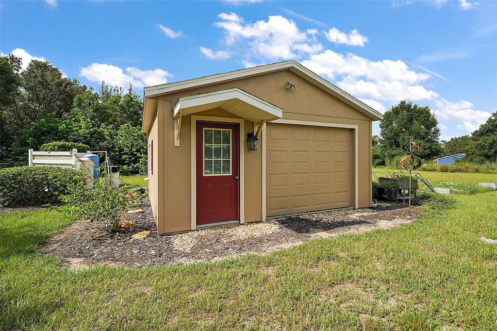 Active With Contract: $665,000 (3 beds, 2 baths, 2122 Square Feet)