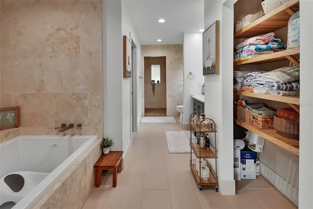 For Sale: $699,900 (3 beds, 2 baths, 3000 Square Feet)