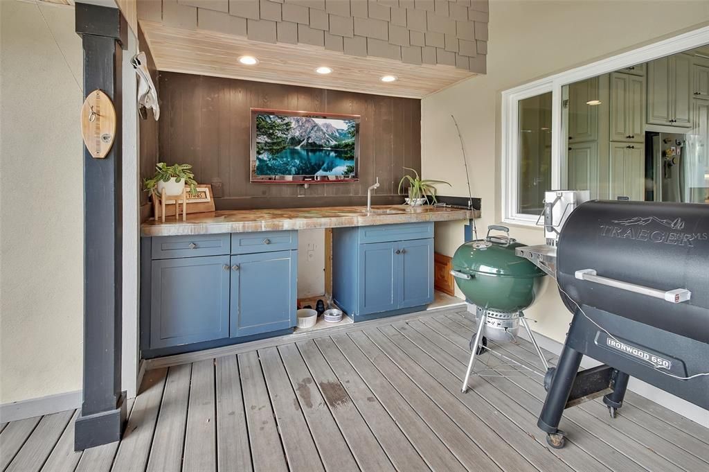 For Sale: $699,900 (3 beds, 2 baths, 3000 Square Feet)