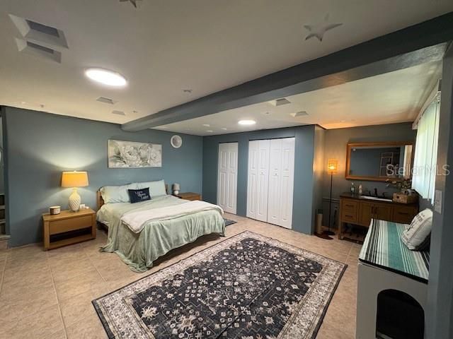 For Sale: $699,900 (3 beds, 2 baths, 3000 Square Feet)